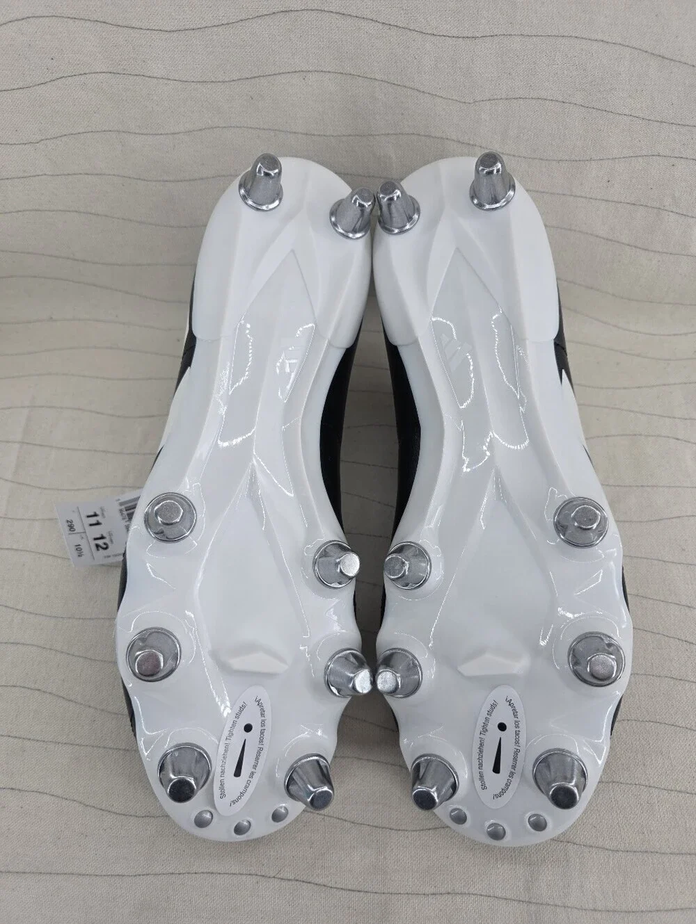 Adidas Mens Kakari SG Rugby Black White Metal Cleat Athletic Shoes IE3204 Sz 11
